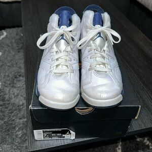 Air Jordan 6 Retro "White and Midnight Navy"